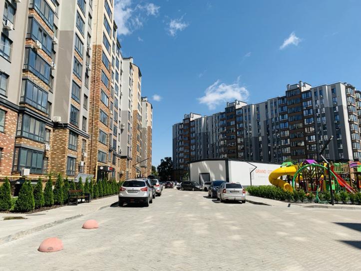 ЖК Grand City Dombrovskyi