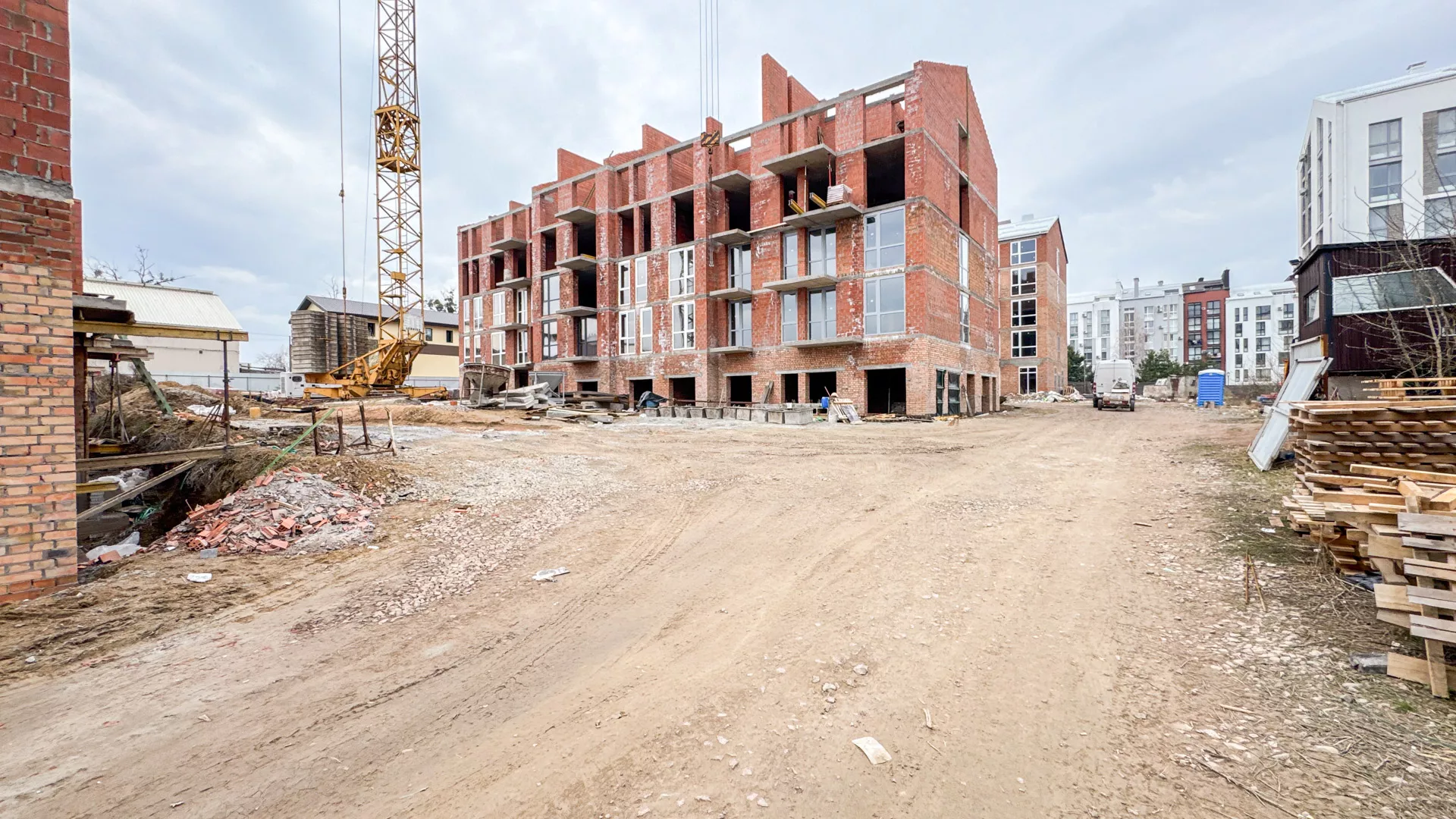 ЖК Білий Шоколад Center