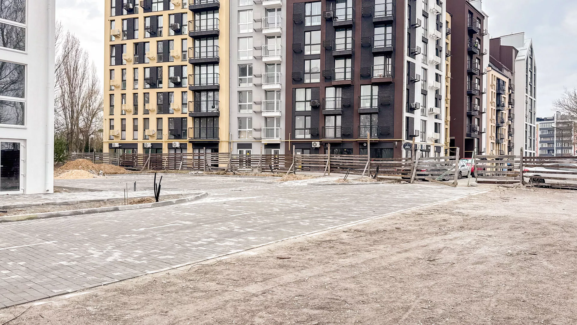 ЖК Білий Шоколад Center